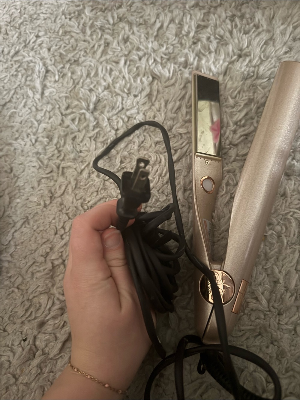 Gold Women’s Hair Straightener - Tyme